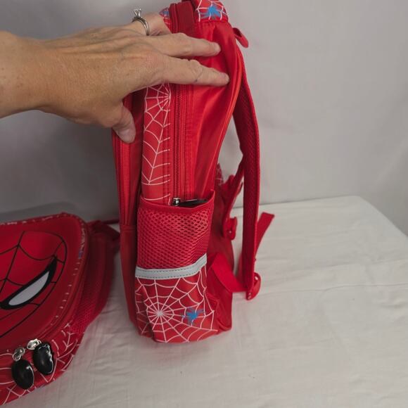 Kids Red 14.5" Tall Back to School Backpack & Matching Insulated Lunch Box New - Picture 3 of 10